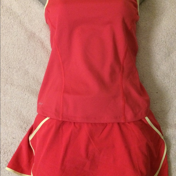 Nike Dri-Fit mesh lining & pockets skirt - Picture 6 of 6